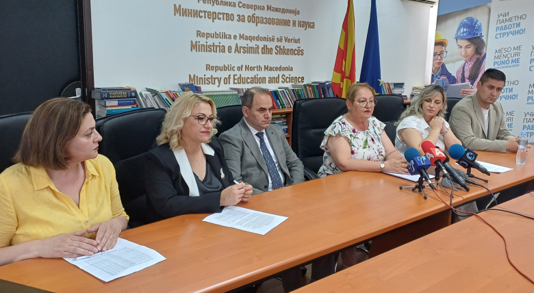 Отчет на Јаневска: образованието и науката го добиваат потребното внимание и стануваат клучни развојни ресурси на државата