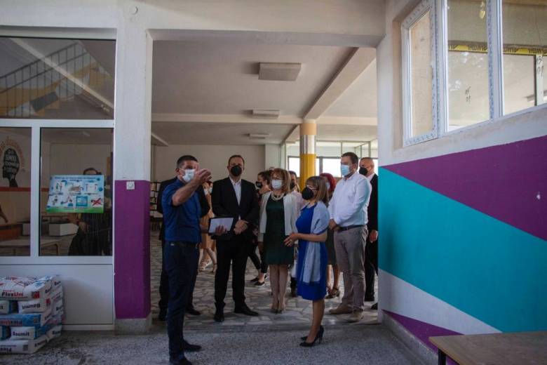 Carovska në Kumanovë: Nxënësit janë të rëndësishëm për ne, kjo është arsyeja pse ne krijojmë arsim cilësor në të gjithë vendin